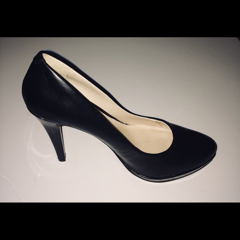 Nine West "Wise Up" Black Pumps